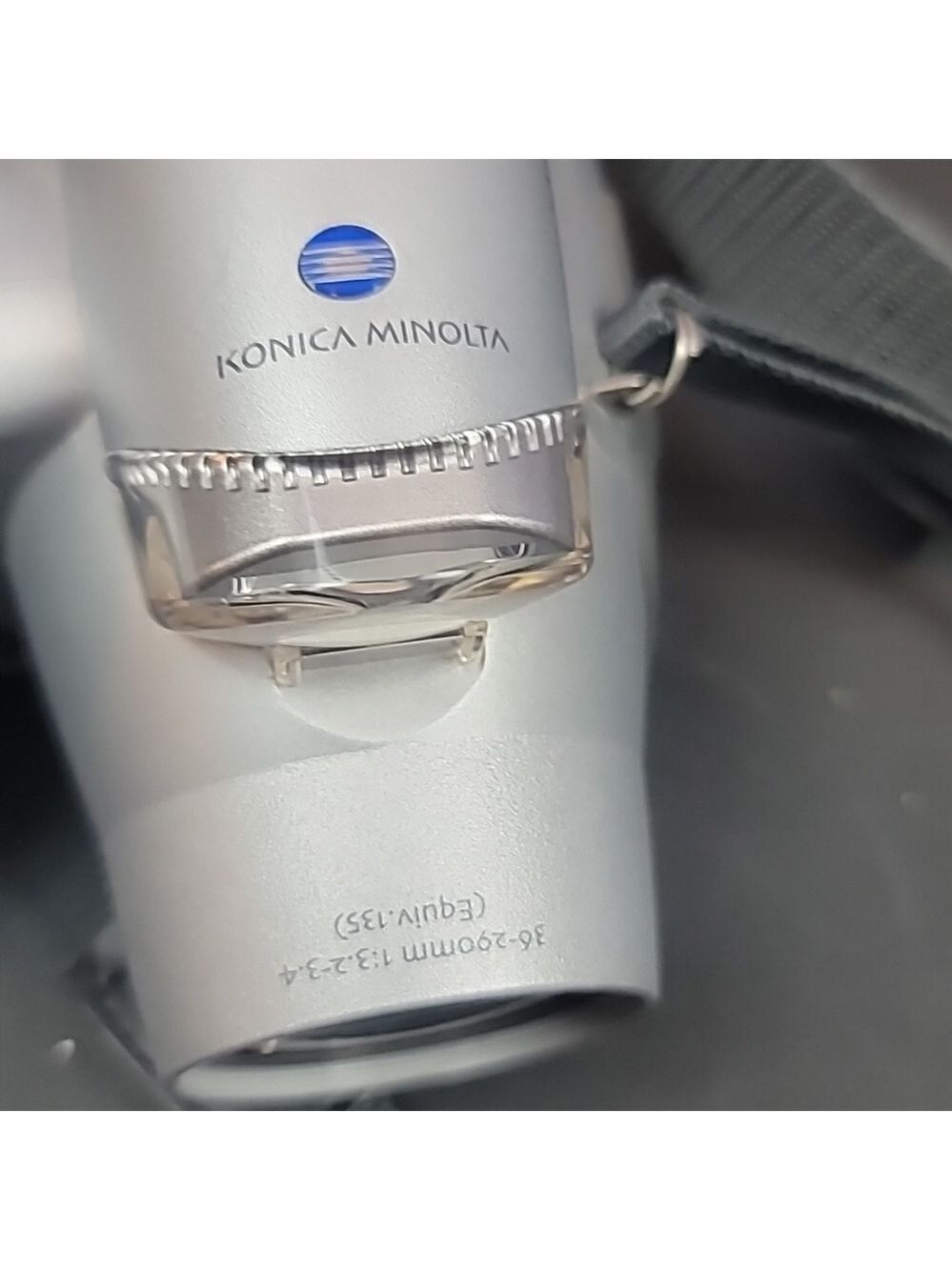 Konica Minolta DiMAGE Z10 3.2MP Digital Camera - Silver - Picture 3 of 6